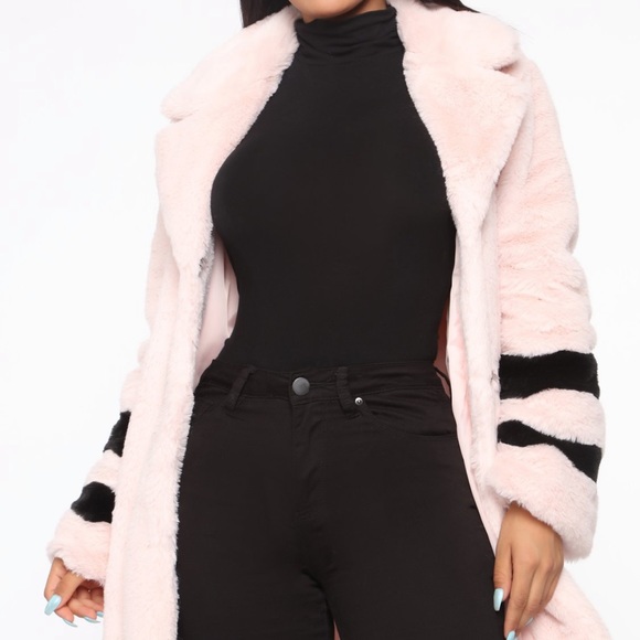 Faux Fux Coat - Picture 3 of 4